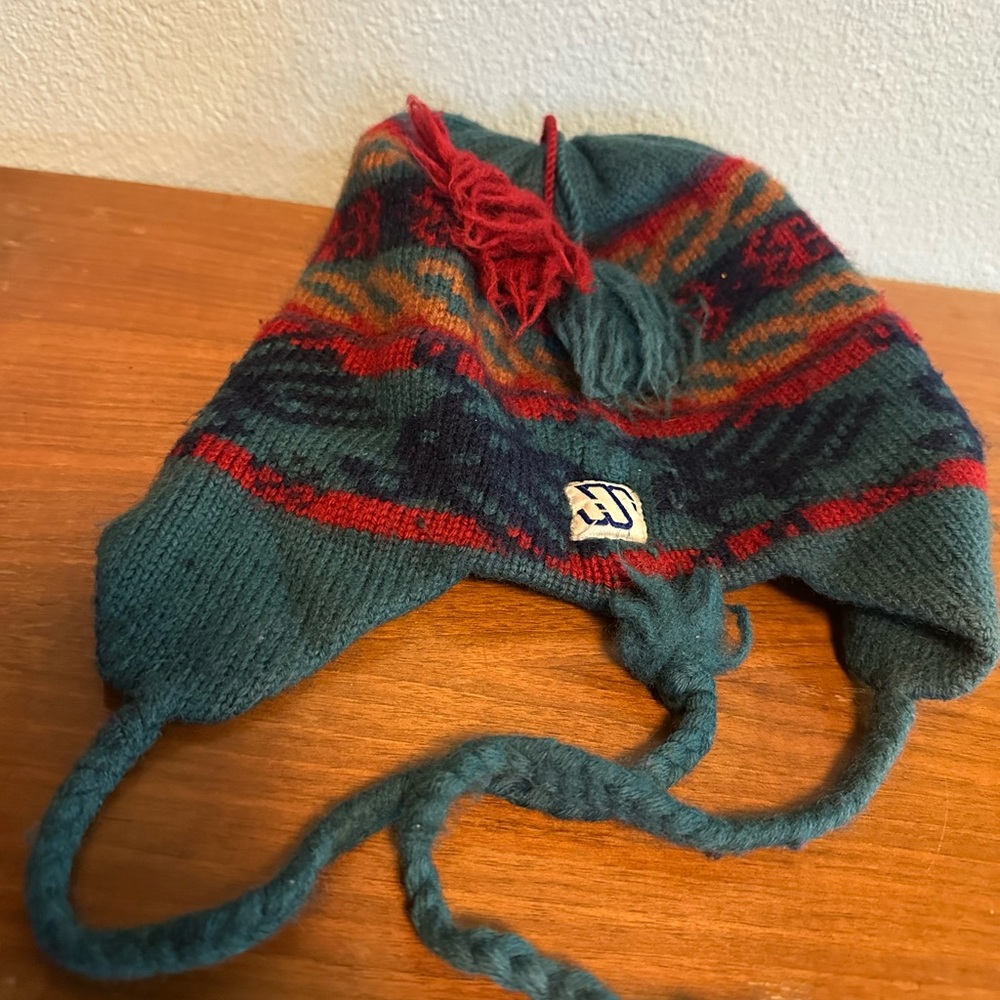 Cozy Multicolor wool Maurry and Merkley small toboggan hat.